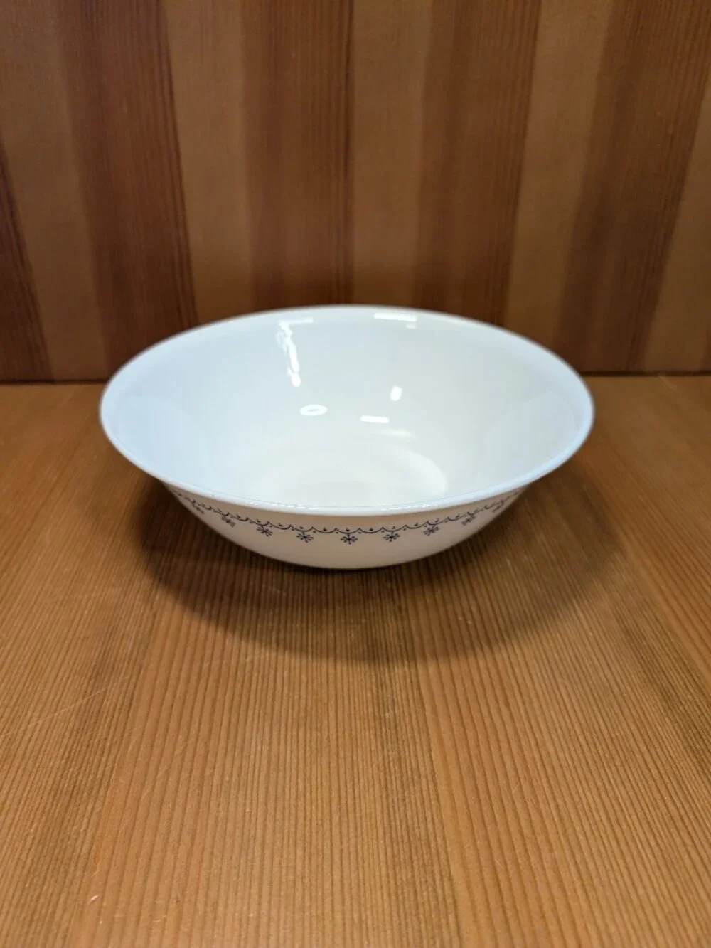 Corelle SNOWFLAKE BLUE GARLAND Pattern 8 1/2